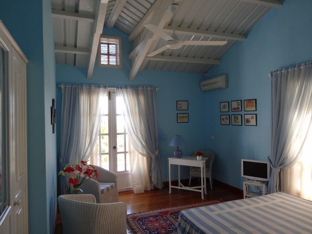 Bed And Breakfast Maison Papaye La Gaulette Quarto foto